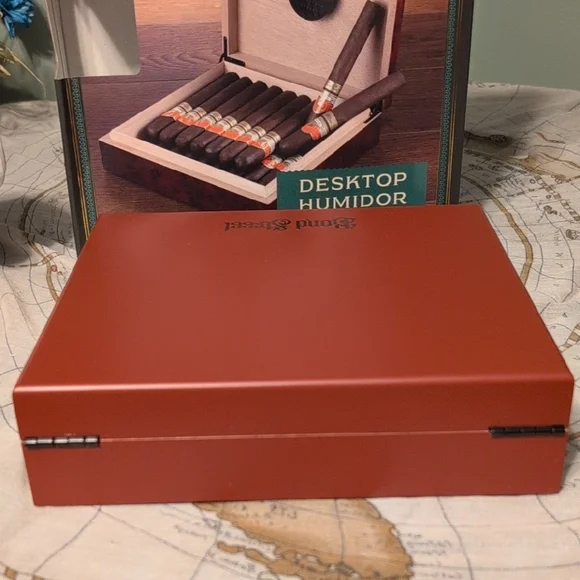 Bond Street Desktop With Built-in Humidor Cigar Case Brand New In Box - Picture 16 of 16